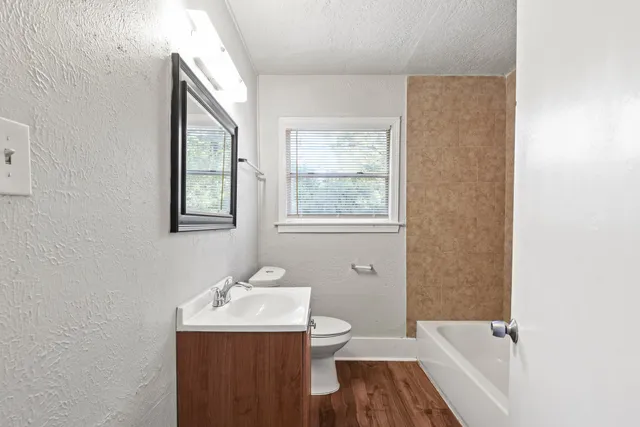 $1,375 | 911 Patsy Drive, Baytown, TX 77520