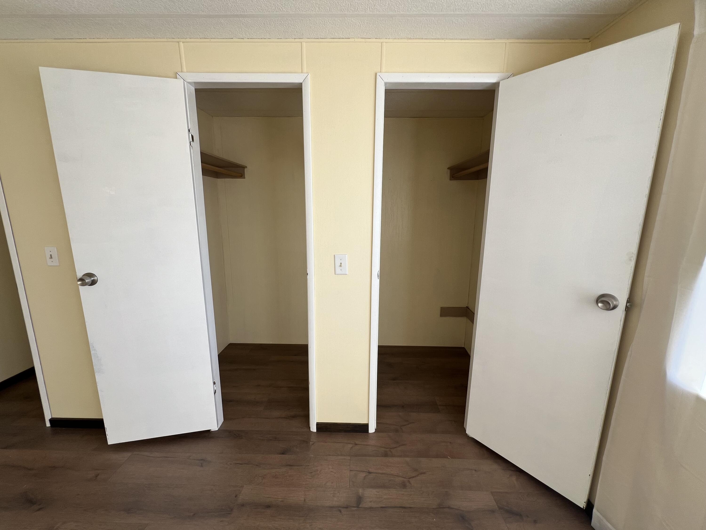 9728 Ben Kerns Road Klamath Falls, OR 97601 - Photo 25 of 58 Primary Closets