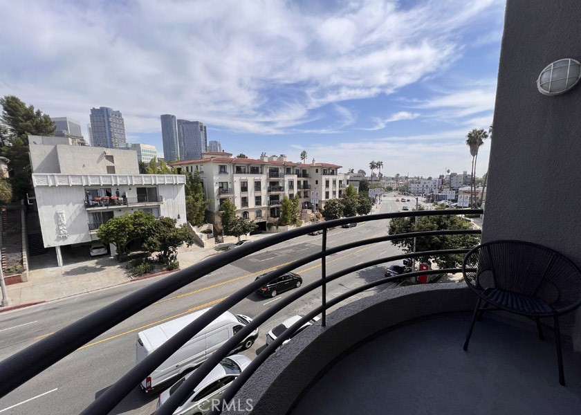 1617 South Beverly Glen Boulevard, Unit 303 Los Angeles, CA 90024 - Photo 49 of 55 a view of city from balcony