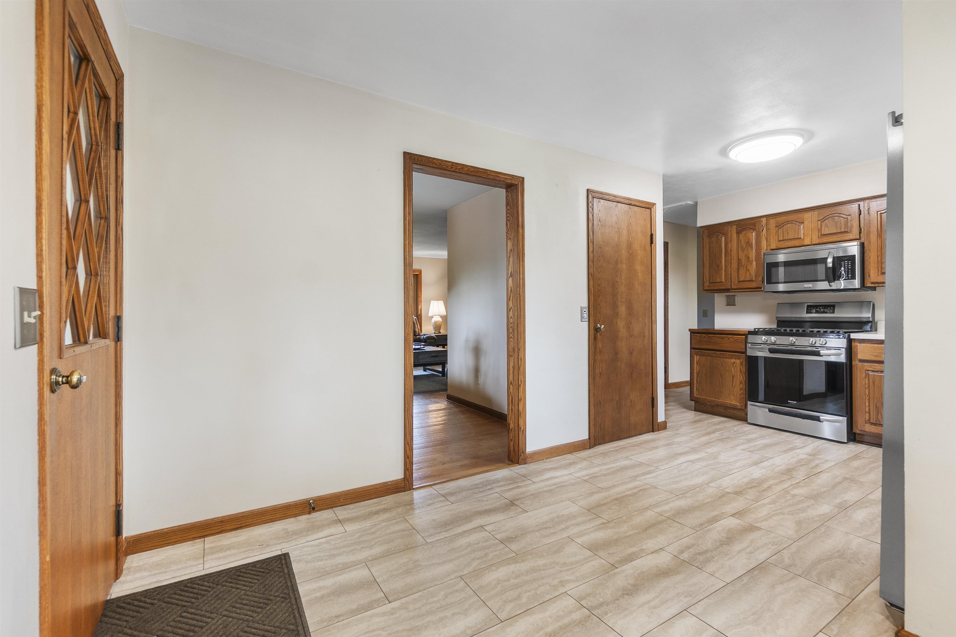 W156N9742 Pilgrim Road Germantown, WI 53022 - Photo 13 of 33