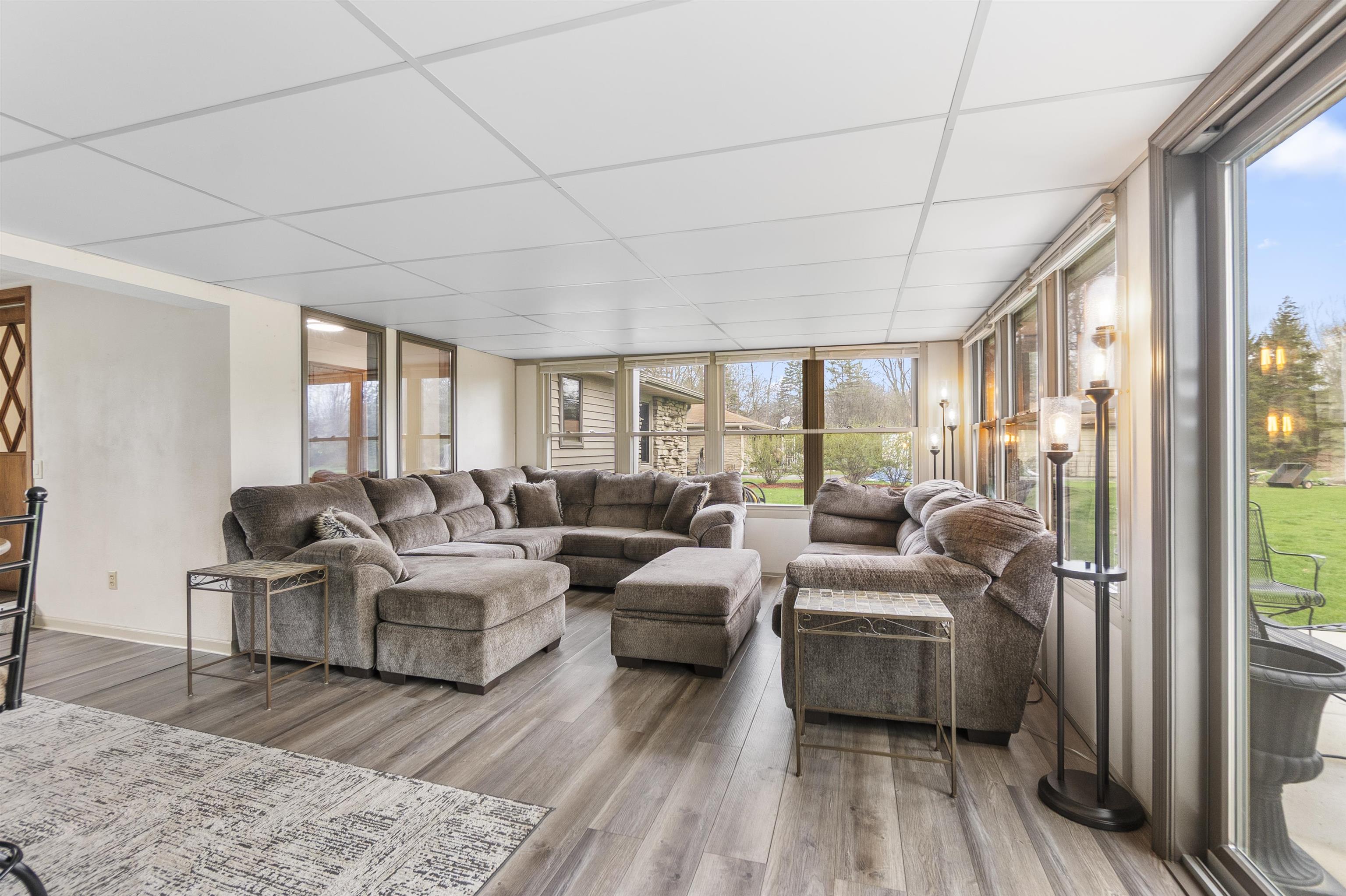 W156N9742 Pilgrim Road Germantown, WI 53022 - Photo 15 of 33