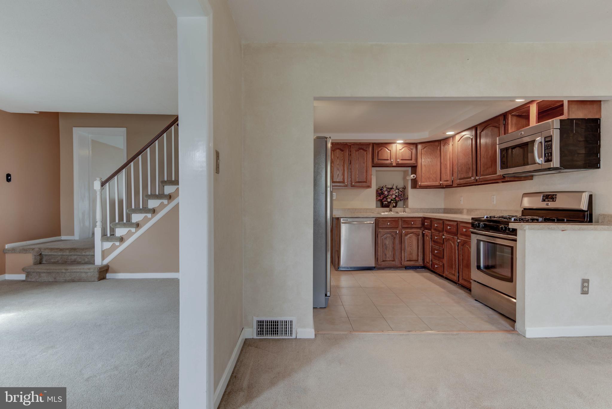 705 Colwell Road Swarthmore, PA 19081 - Photo 8 of 29