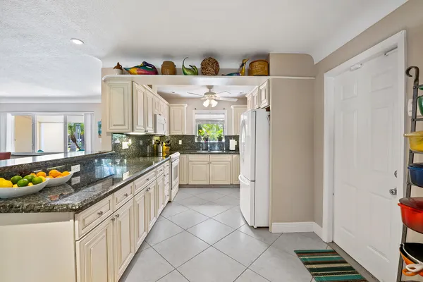 $750,000 | 2251 Northeast 37th Court, Lighthouse Point, FL 33064