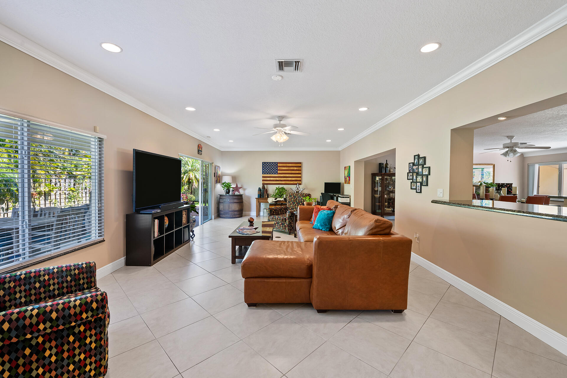 2251 Northeast 37th Court Lighthouse Point, FL 33064 - Photo 8 of 26 Family Room