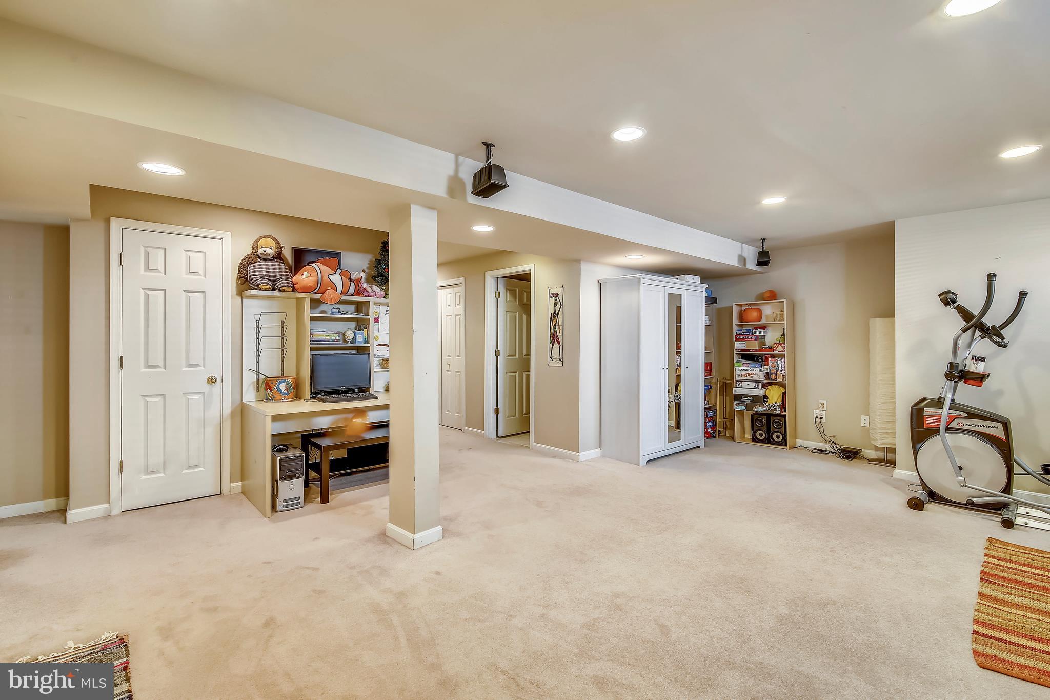 18123 Coachmans Road Germantown, MD 20874 - Photo 37 of 46 Rec room