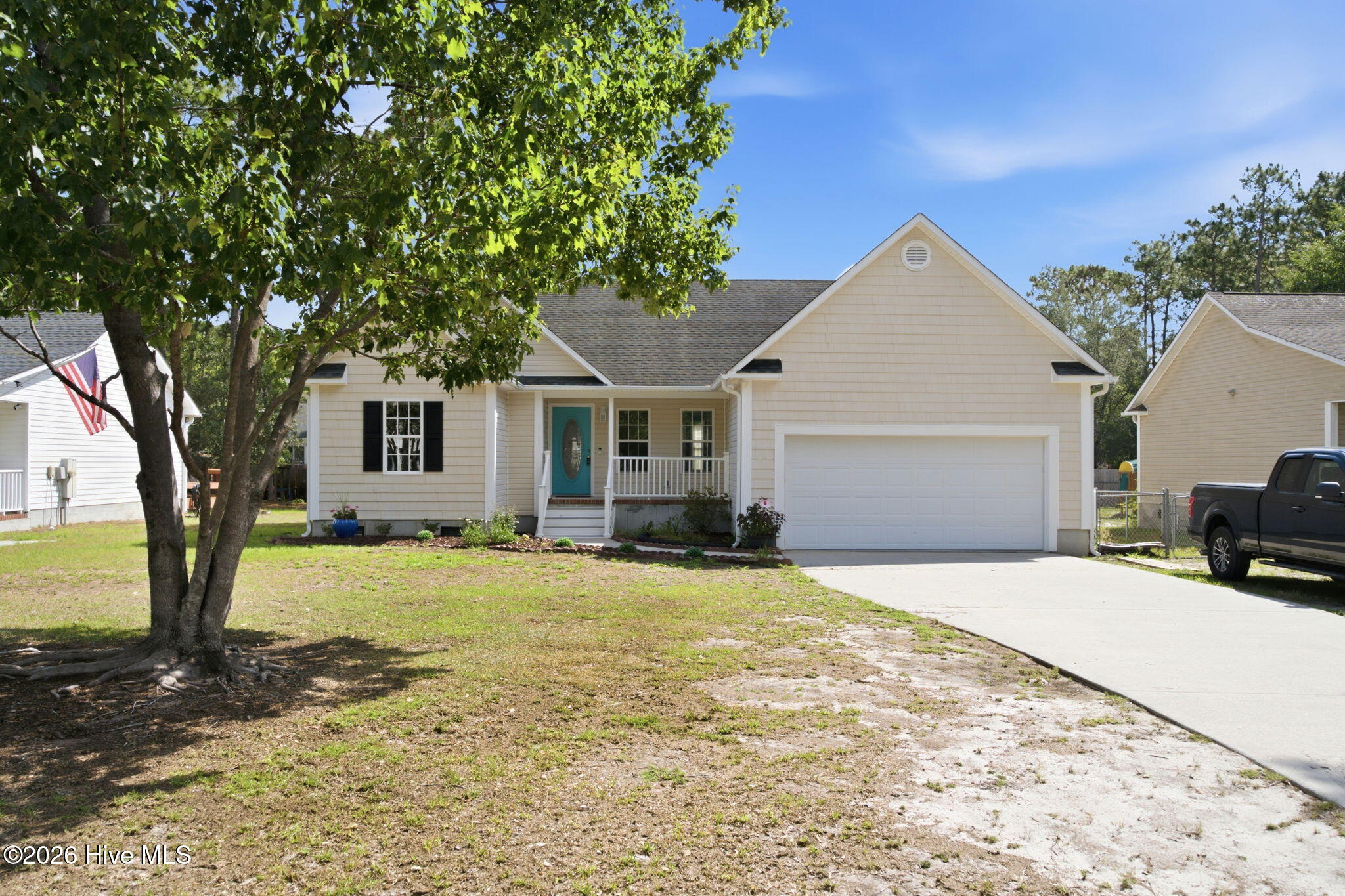 324 Ash Road Southport, NC 28461 - Photo 2 of 34 Front of House from the street
