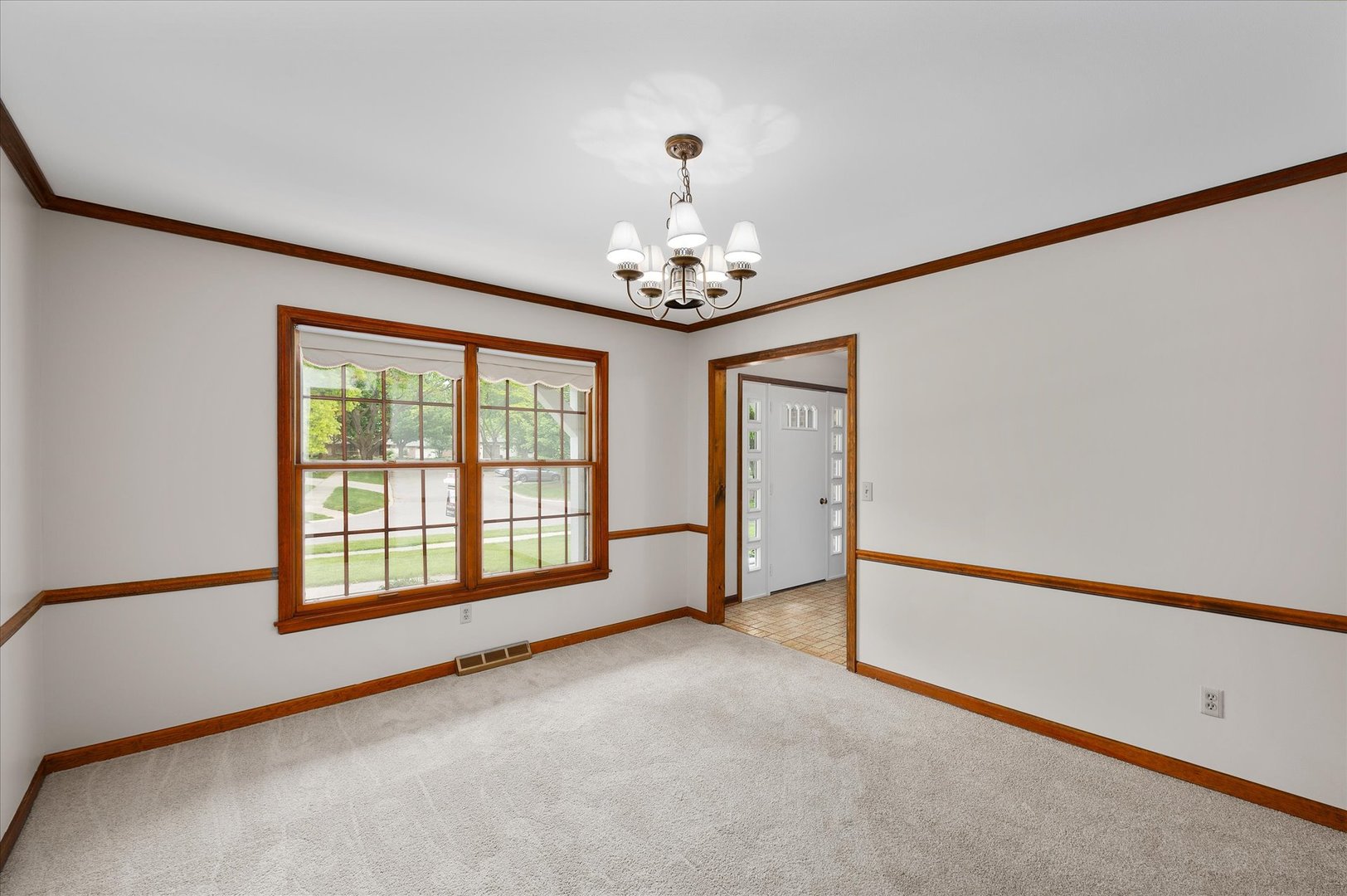22 Cedar Gate Circle Sugar Grove, IL 60554 - Photo 4 of 35 a view of an empty room with a window