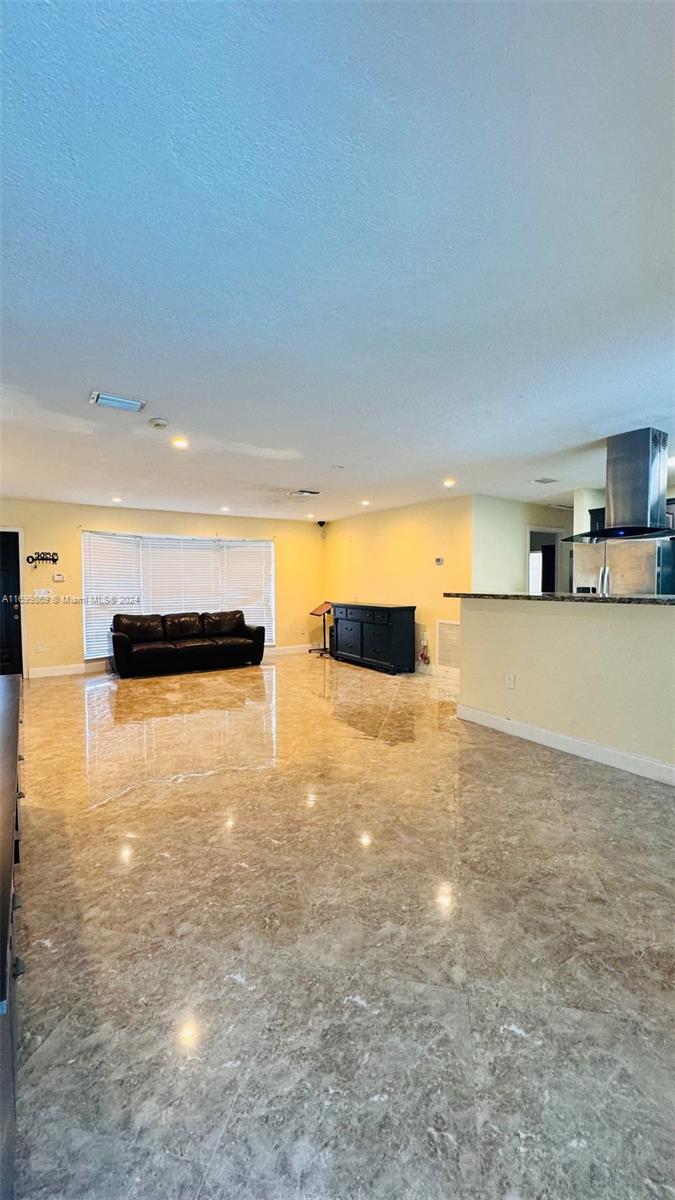 3917 East Shore Road Miramar, FL 33023 - Photo 4 of 15