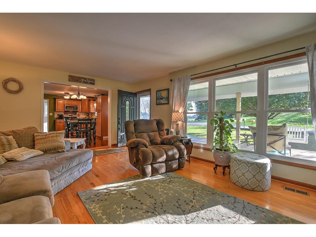 145 Barnes Street Fall Branch, TN 37656 - Photo 14 of 31 Photo 15