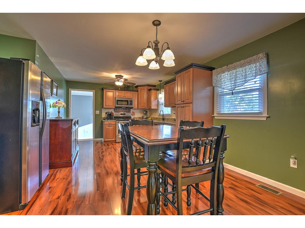 145 Barnes Street Fall Branch, TN 37656 - Photo 16 of 31 Photo 17