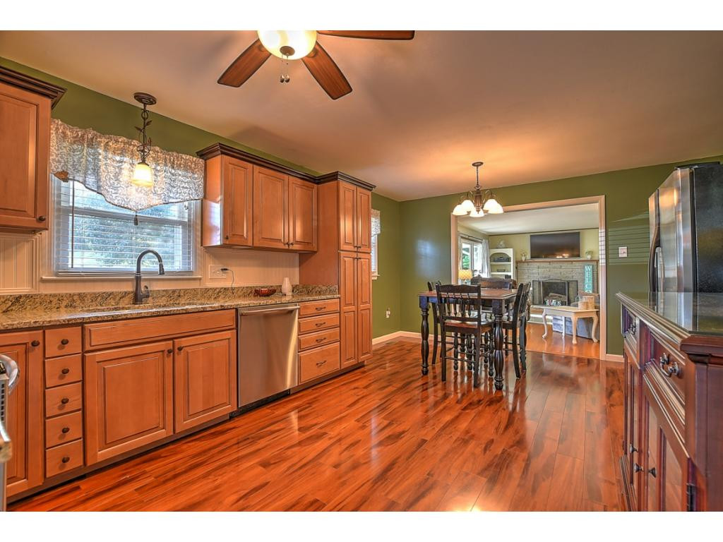 145 Barnes Street Fall Branch, TN 37656 - Photo 22 of 31 Photo 23