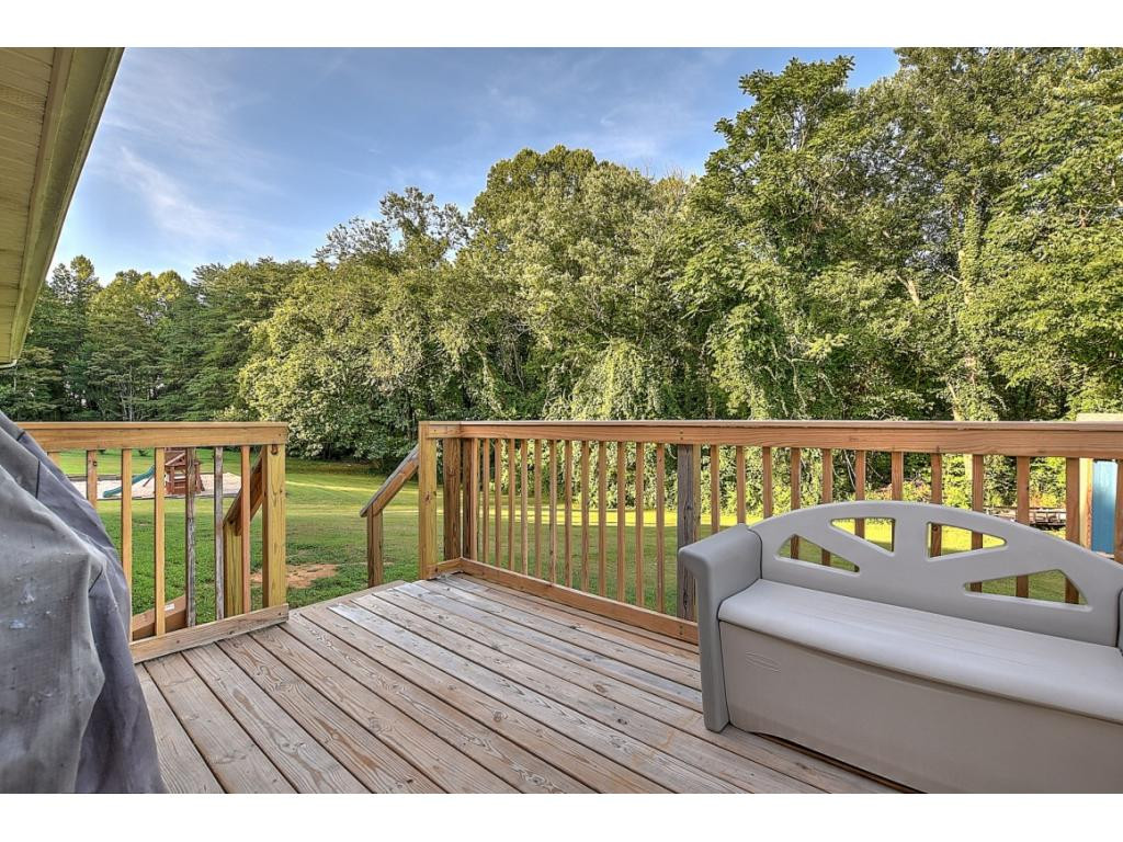 145 Barnes Street Fall Branch, TN 37656 - Photo 25 of 31 Photo 26