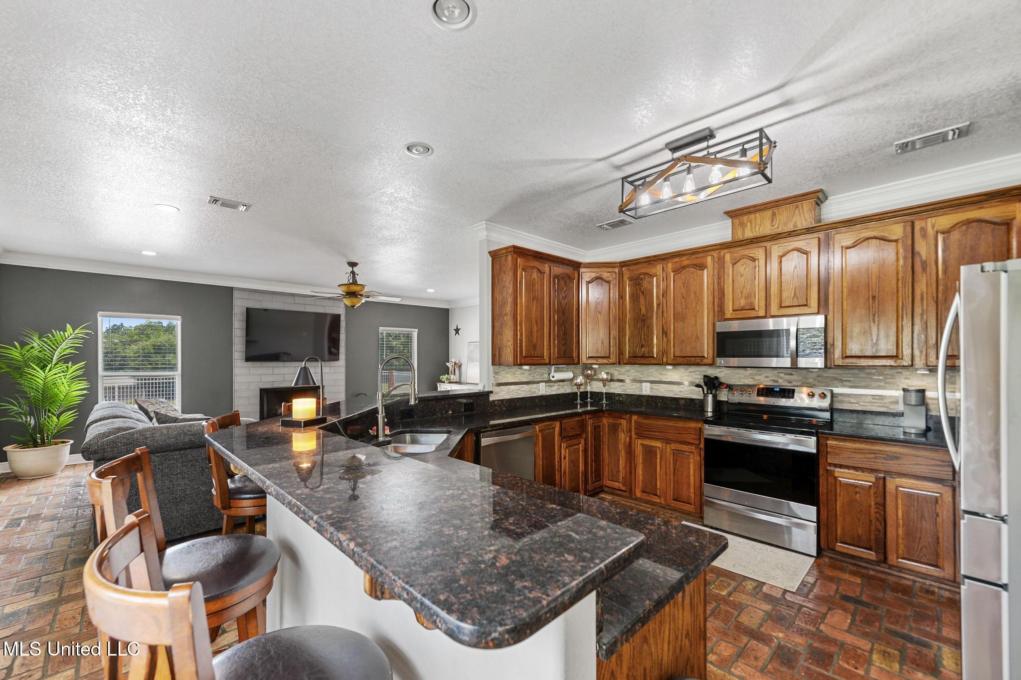 22140 Red Fox Run Saucier, MS 39574 - Photo 11 of 43 Kitchen