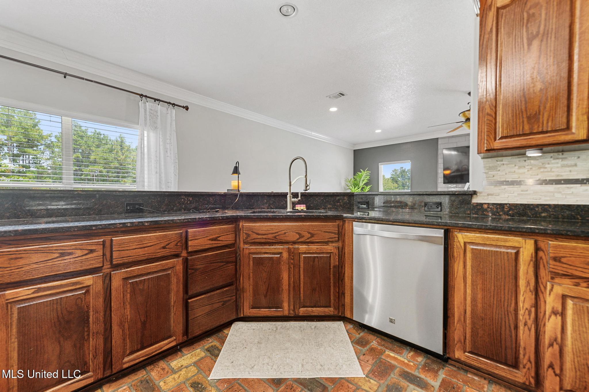 22140 Red Fox Run Saucier, MS 39574 - Photo 13 of 43 Kitchen