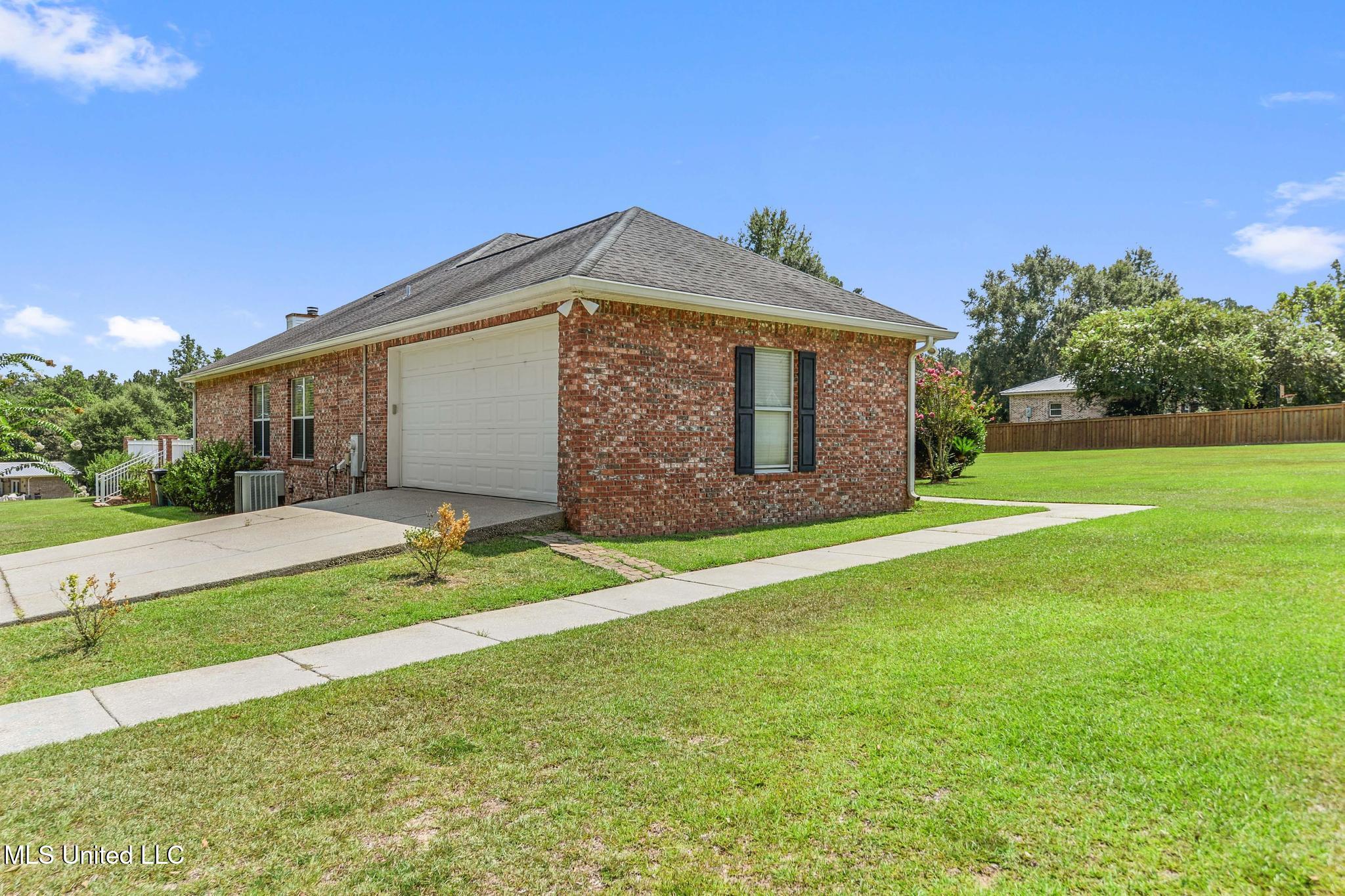 22140 Red Fox Run Saucier, MS 39574 - Photo 3 of 43 Front Exterior