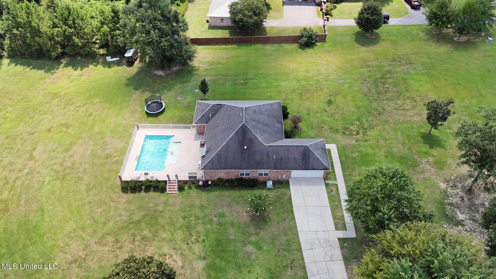 22140 Red Fox Run Saucier, MS 39574 - Photo 36 of 43 036