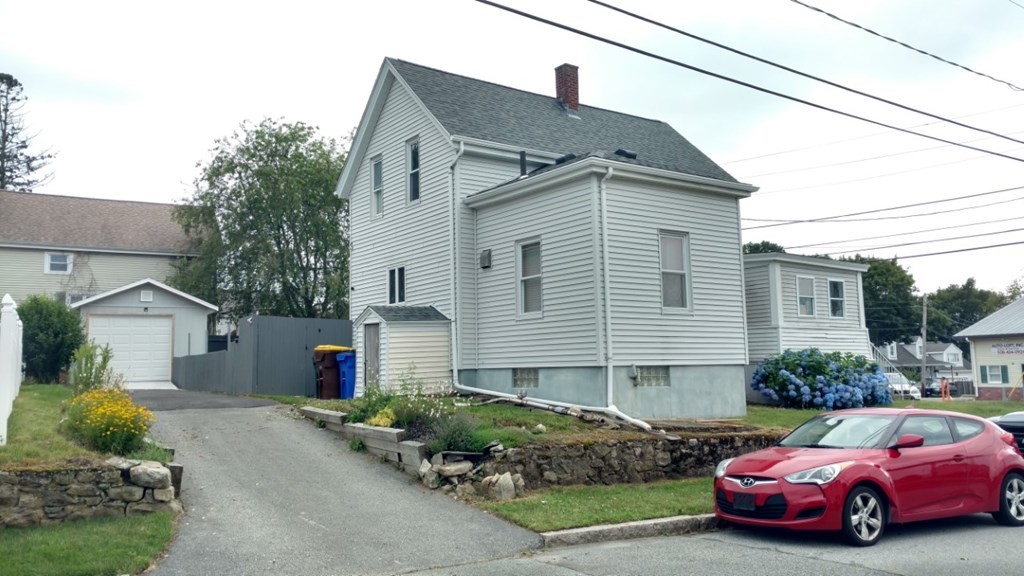1736 Stafford Road Fall River, MA 02721 - Photo 2 of 10 Gallery Image 2