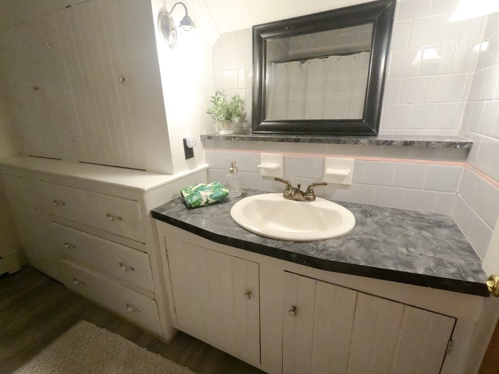 1736 Stafford Road Fall River, MA 02721 - Photo 9 of 10 Gallery Image 9