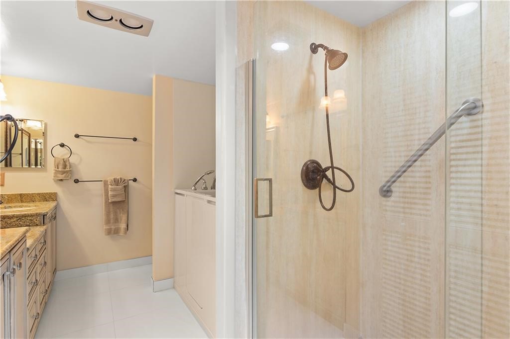 1001 Bay Road, Unit 110C Vero Beach, FL 32963 - Photo 18 of 34 Gallery Image 18