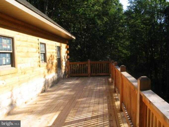 22 Landis Lane Green Spring, WV 26722 - Photo 4 of 9 Deck