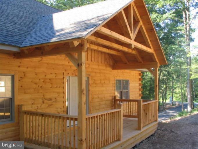 22 Landis Lane Green Spring, WV 26722 - Photo 6 of 9 Porch