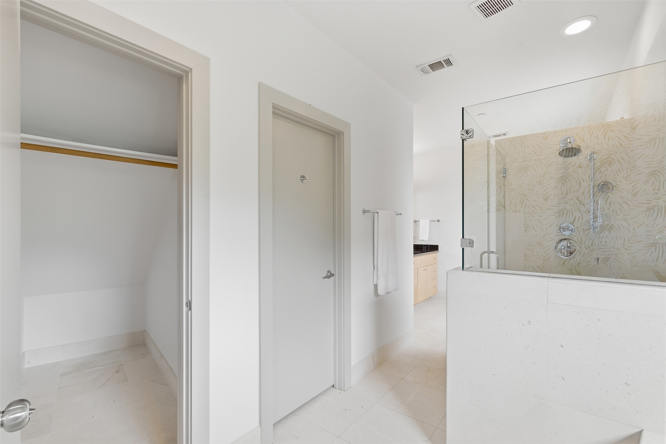 2608 Del Curto Road, Unit 3 Austin, TX 78704 - Photo 20 of 36 Gallery Image 20