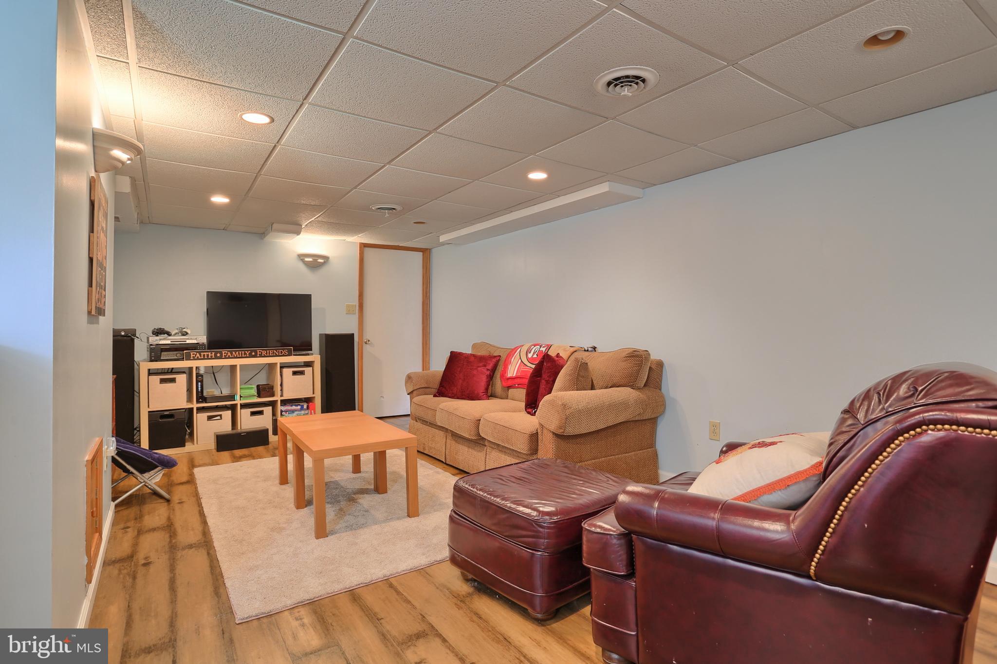 4571 Ricker Avenue Harrisburg, PA 17109 - Photo 10 of 15 Gallery Image 10