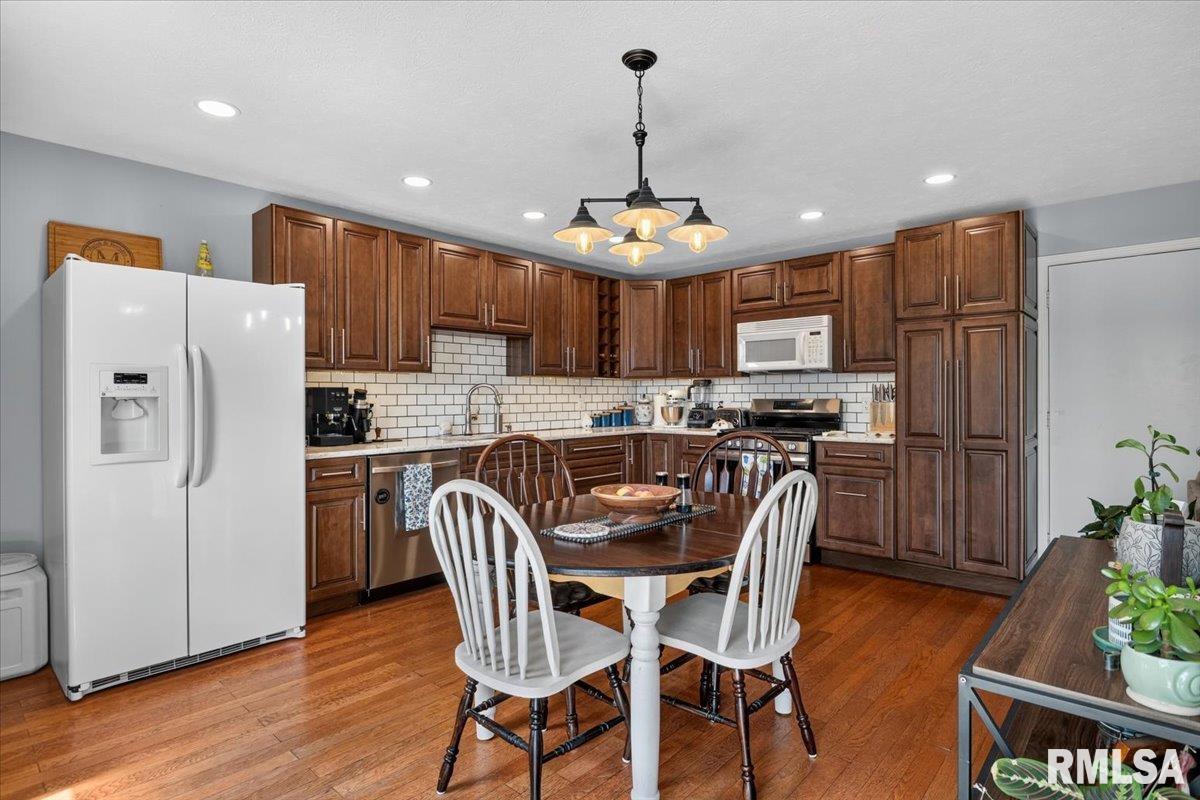 4120 Marie Drive Springfield, IL 62707 - Photo 6 of 22 Gallery Image 6