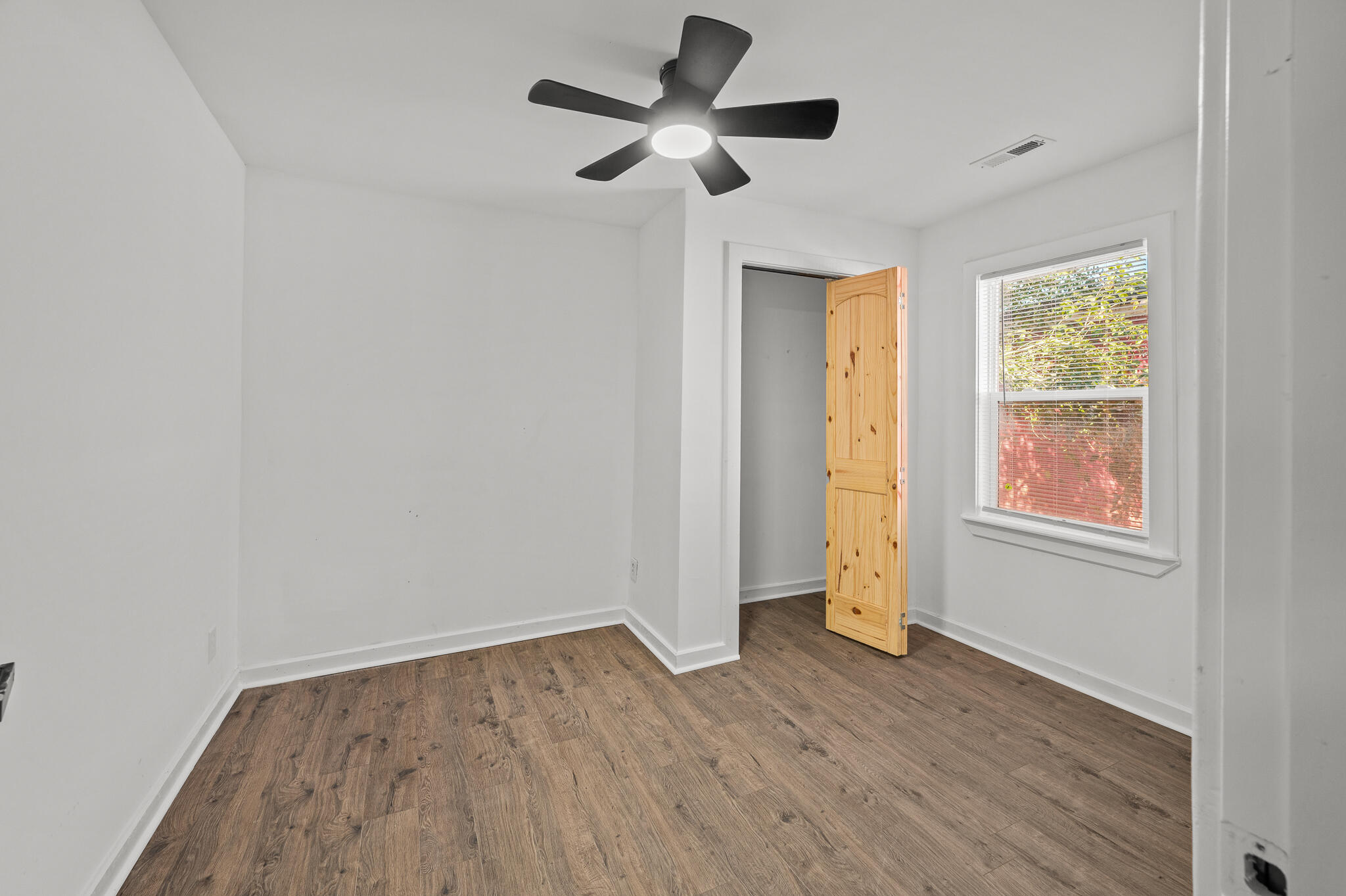 2124 Booker Street Charleston, SC 29405 - Photo 12 of 15 MOD_2645