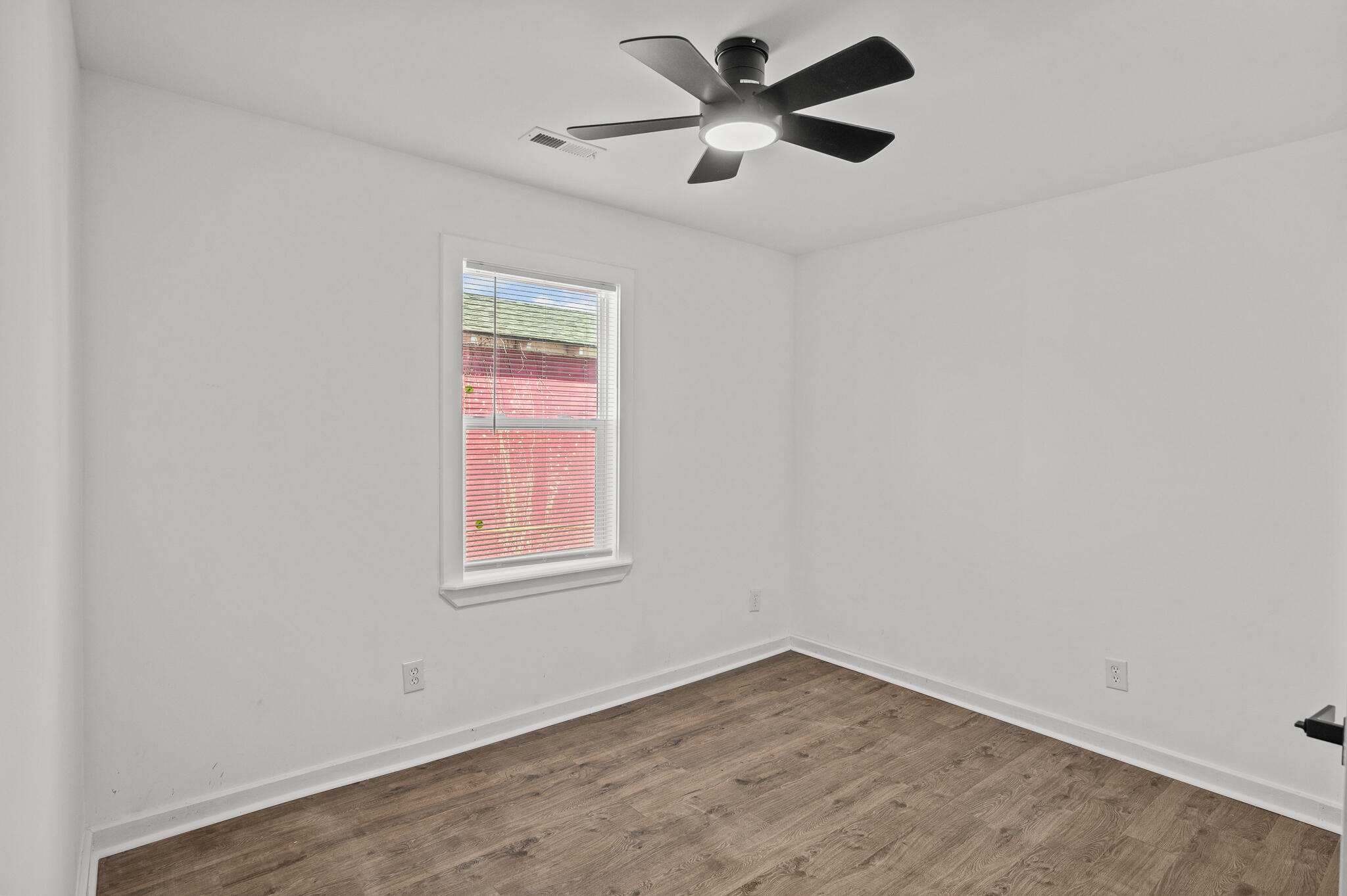 2124 Booker Street Charleston, SC 29405 - Photo 13 of 15 MOD_2642