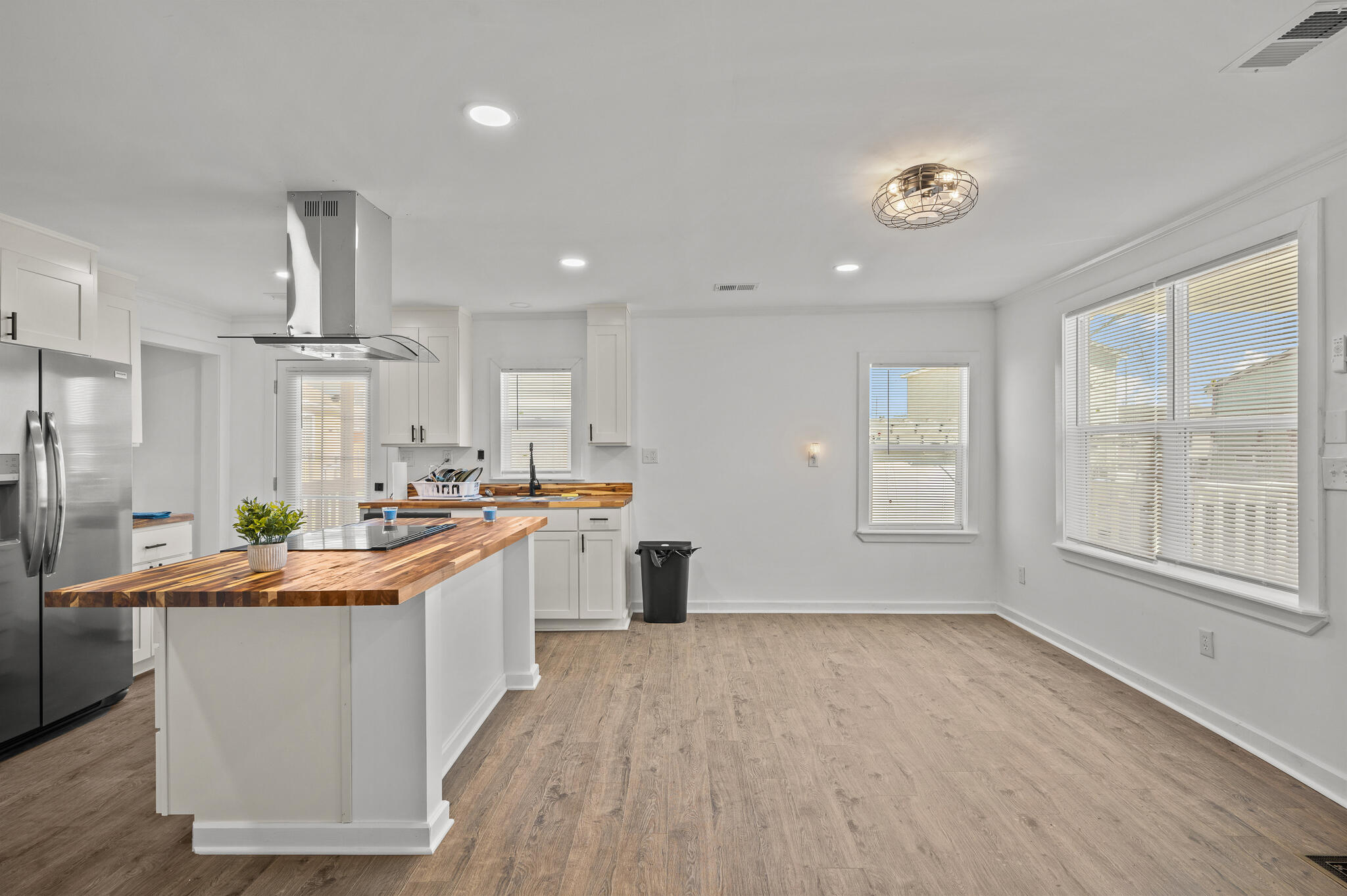 2124 Booker Street Charleston, SC 29405 - Photo 4 of 15 MOD_2609