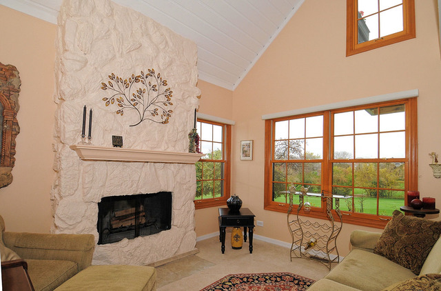 744 Chandler Road Gurnee, IL 60031 - Photo 4 of 24