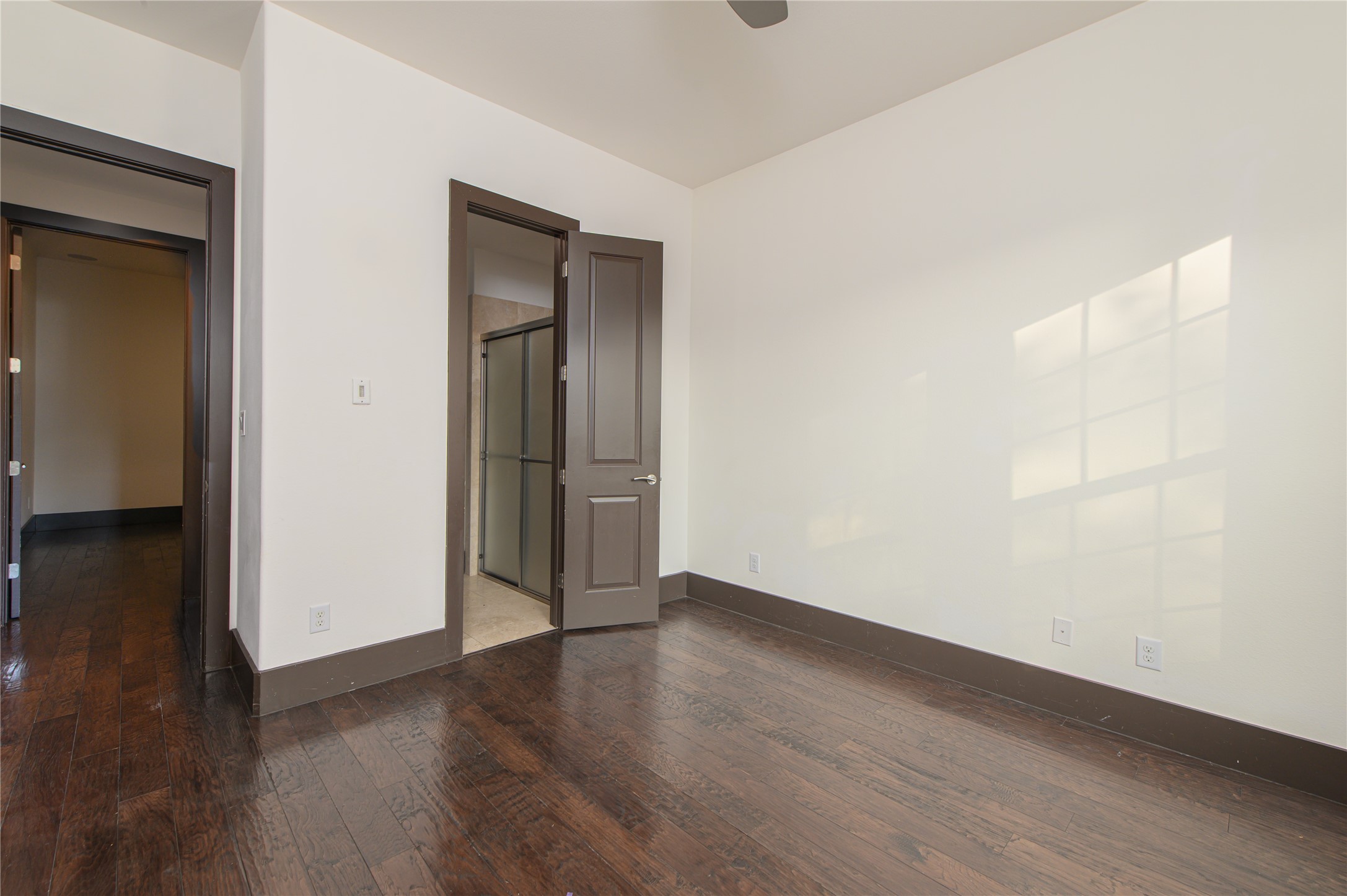30 Freestone Stream Place Spring, TX 77389 - Photo 37 of 43 BEDROOM 3 W/BATHROOM