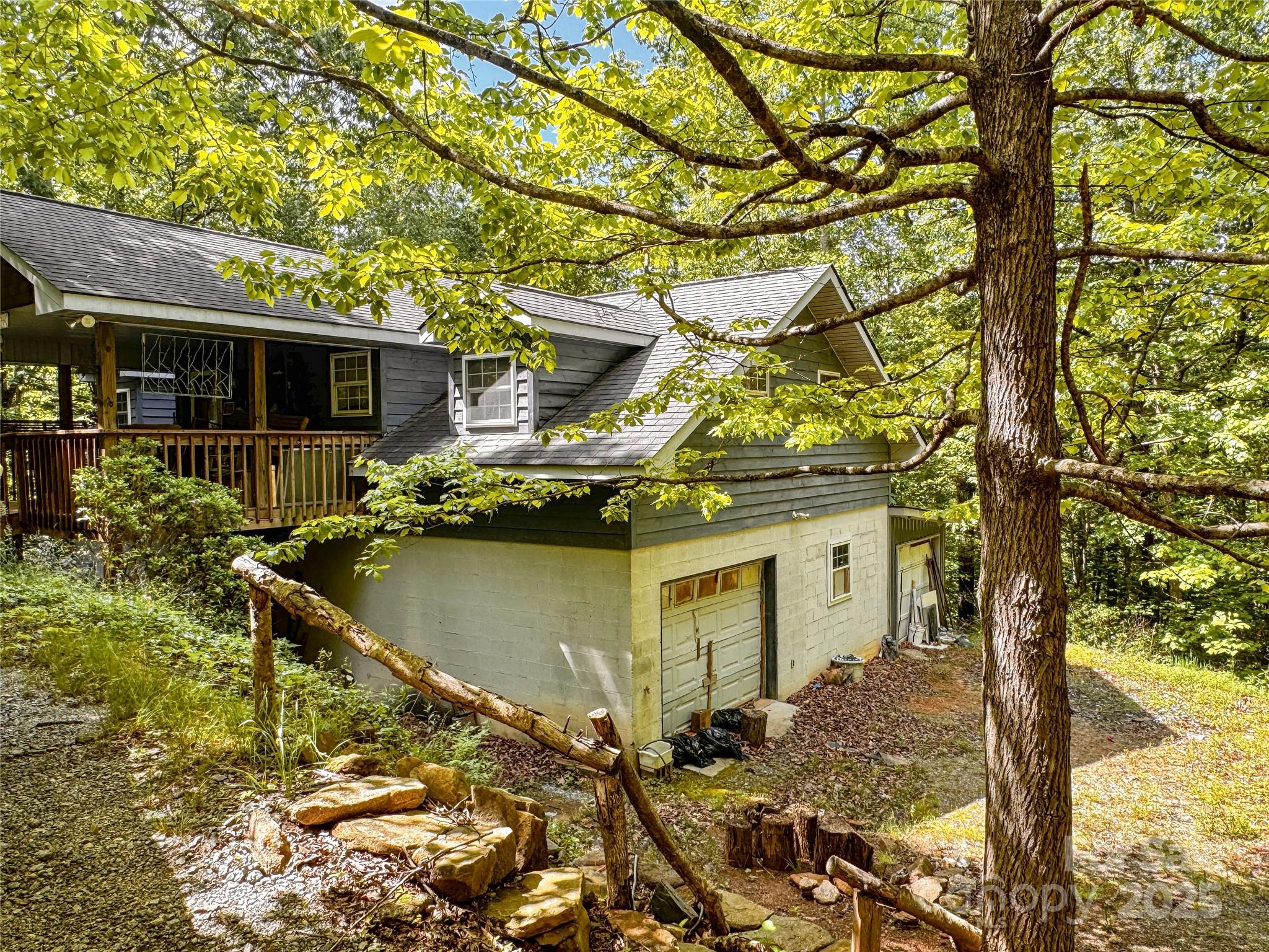 60 Mountain Page Road Saluda, NC 28773 - Photo 3 of 6 Gallery Image 3