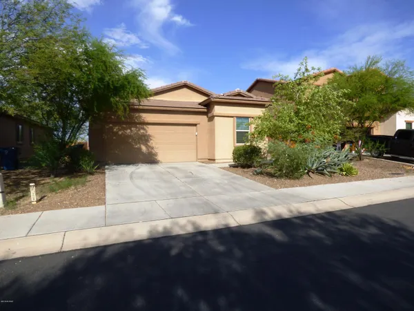 $1,750 | 12898 North Sabal Palm Way, Marana, AZ 85653