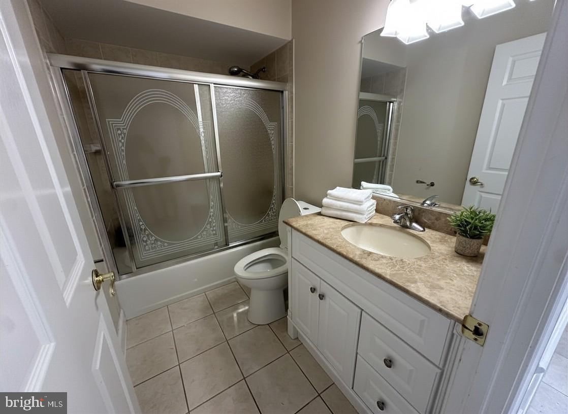 24 Rose Apple Road Levittown, PA 19056 - Photo 19 of 72