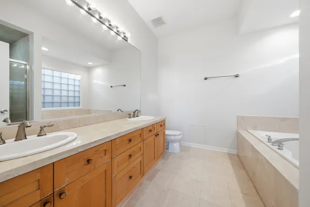 $925,000 | 535 North Wood Street, Chicago, IL 60622