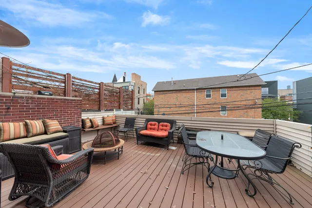 $925,000 | 535 North Wood Street, Chicago, IL 60622