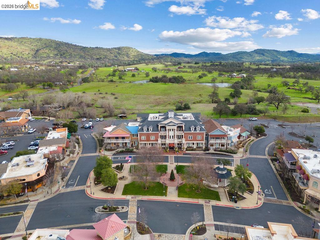 4955 Little John Road Copperopolis, CA 95228 - Photo 51 of 60 a view of city with ocean