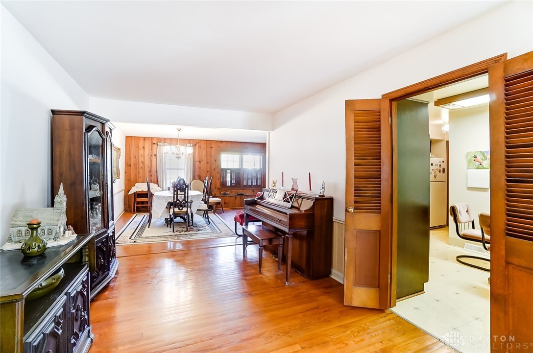 515 West Rahn Road Dayton, OH 45429 - Photo 7 of 27 Gallery Image 7