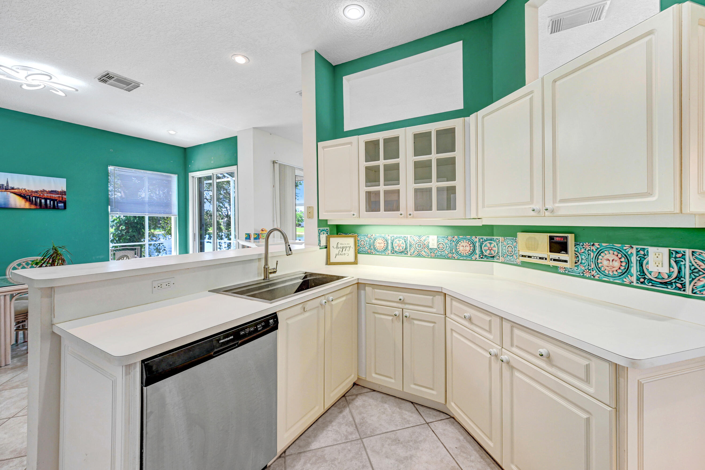 2299 Addington Circle Rockledge, FL 32955 - Photo 17 of 61 DSC_1408