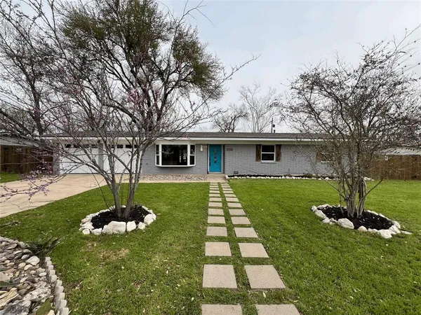 $2,200 | 808 Salem Lane, Austin, TX 78753