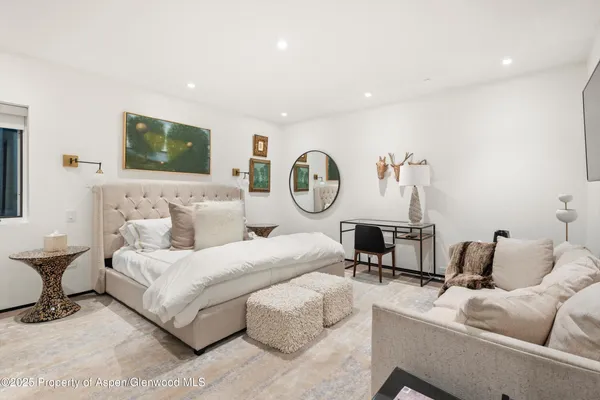 $300,000 | 219 North Monarch Street, Aspen, CO 81611