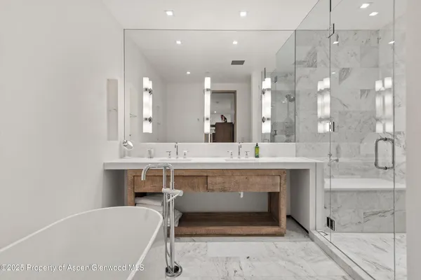 $300,000 | 219 North Monarch Street, Aspen, CO 81611