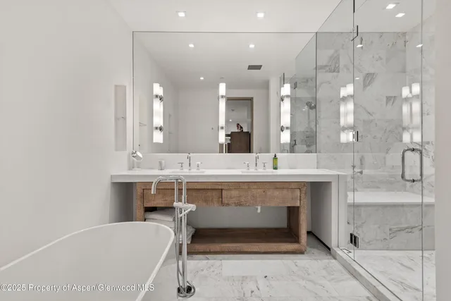 $300,000 | 219 North Monarch Street, Aspen, CO 81611