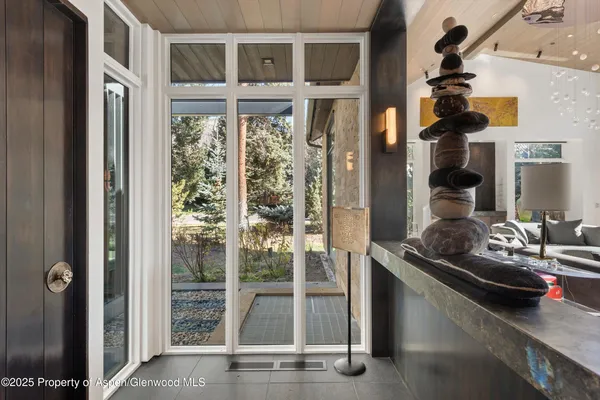 $300,000 | 219 North Monarch Street, Aspen, CO 81611