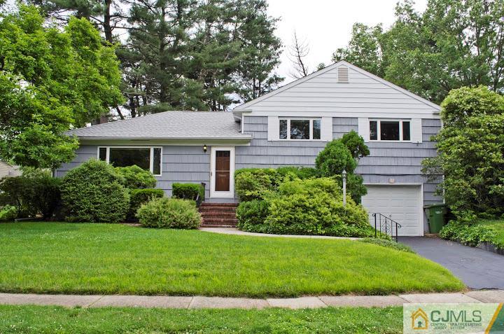 15 Olden Road Edison, NJ 08817 - Photo 1 of 14 Gallery Image 1