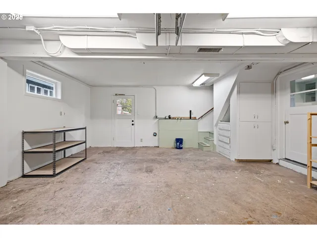 $560,000 | 3569 Willamette Street, Eugene, OR 97405