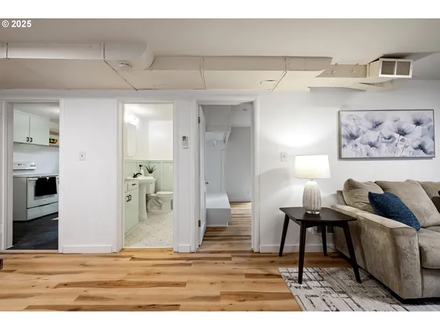 $560,000 | 3569 Willamette Street, Eugene, OR 97405