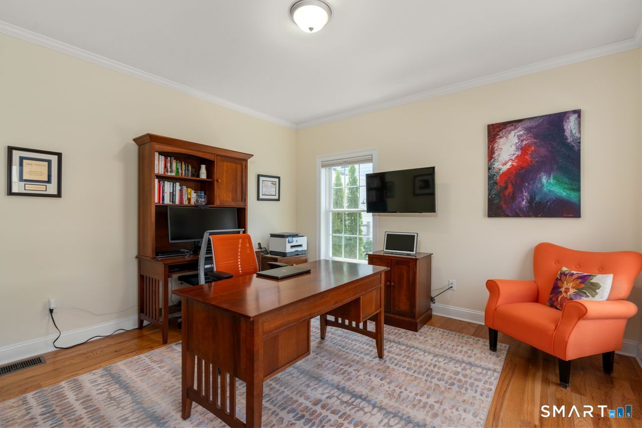 12 Stratford Road West Hartford, CT 06117 - Photo 18 of 40